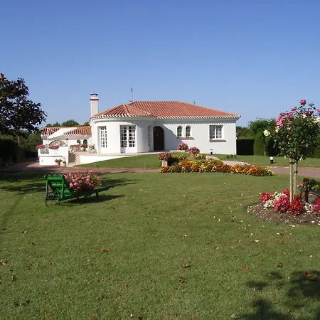 Chez Bernadou Guest house Machecoul