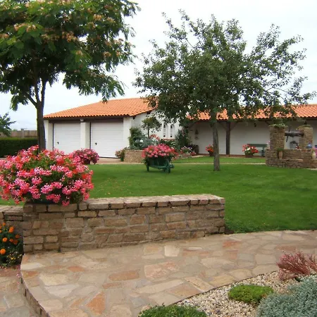 Chez Bernadou Guest house 3*